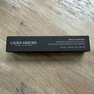 Laura Mercier Real Flawless Concealer (3N1)